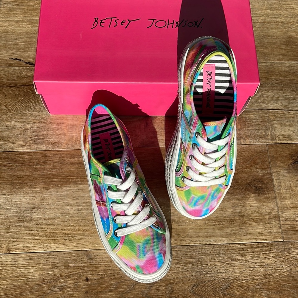 Betsey Johnson PEAZE | Bright Multi | 6.5 | Worn Once
